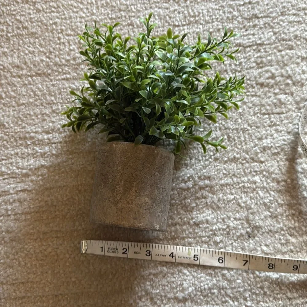 Faux mini plants